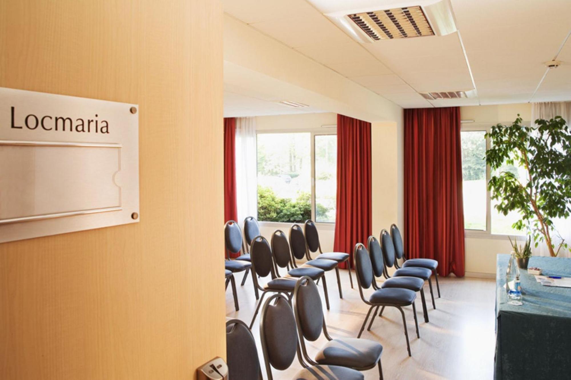 Oceania Quimper Hotel Buitenkant foto