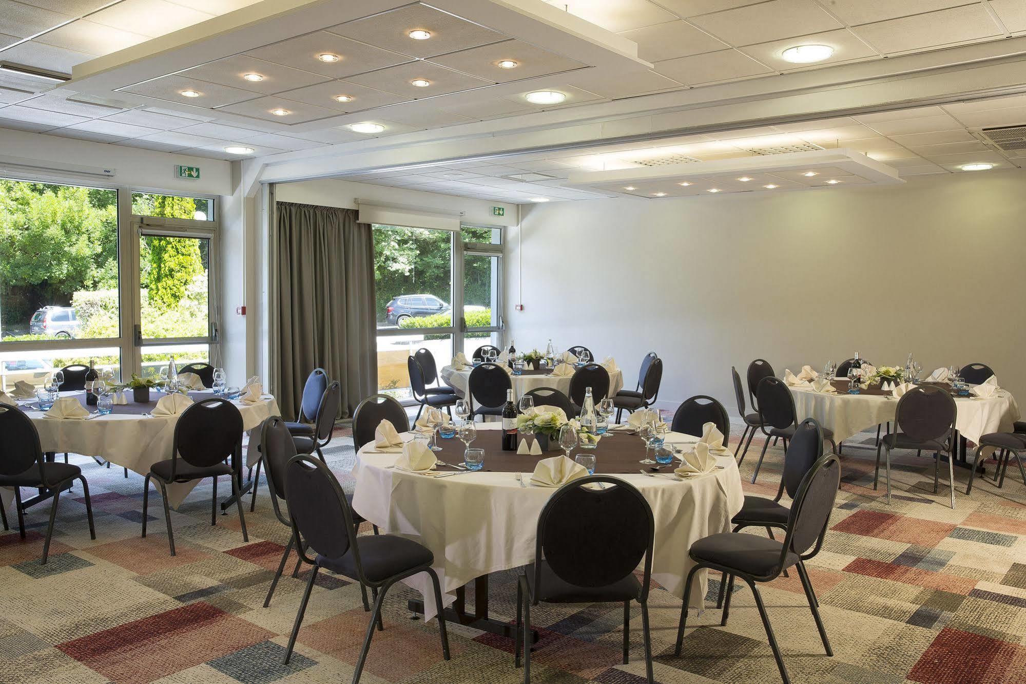 Oceania Quimper Hotel Buitenkant foto